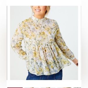 Altard state LIKE NEW floral flowy top. Baby doll fit